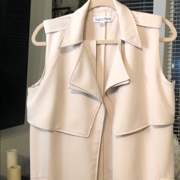 Coat - Picture 3 of 5